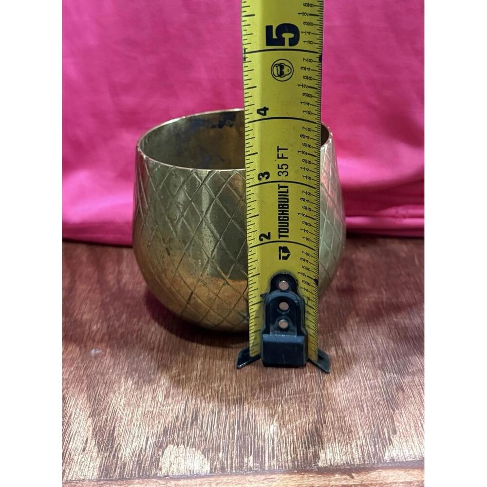 Brass Pineapple Storage Container - Picture 2 of 8